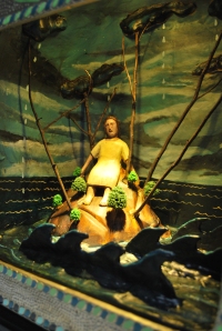 Rodel Tapaya, "Aran the First Woman", diorama detail