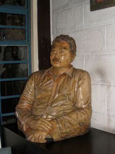 A bust of Marcelo Fernando by Julie Lluch